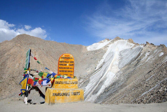 khadungla pass