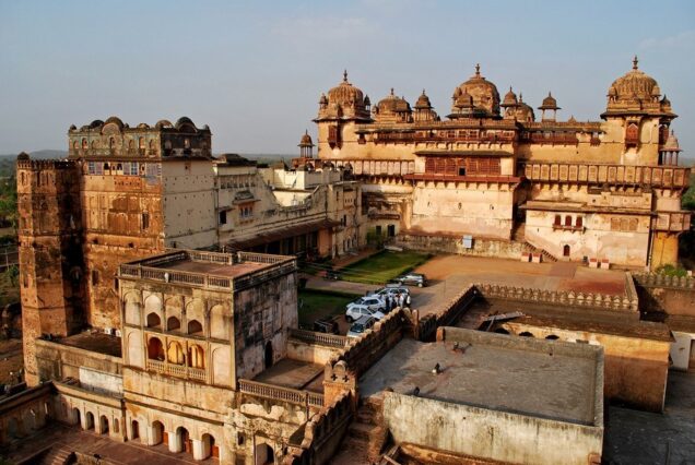 orchha fort