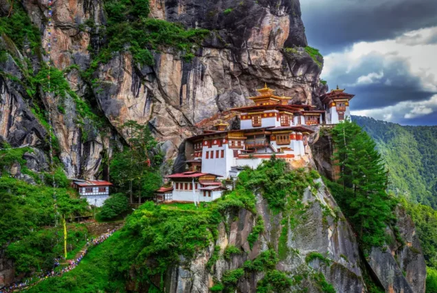 Bhutan in 5 Days - Thimphu and Paro